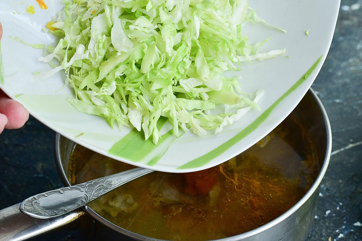 Borsch "Volynsky" in Ukrainian - savory and fragrant