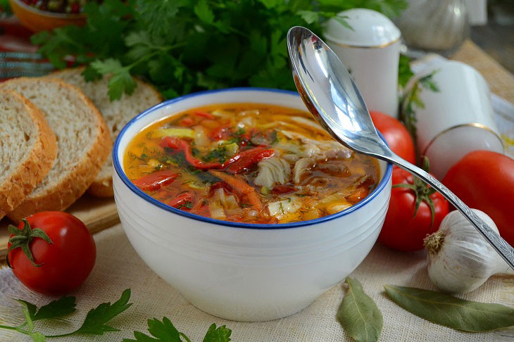 Soup "Slimyashka" with chicken and vegetables - tasty and low-calorie