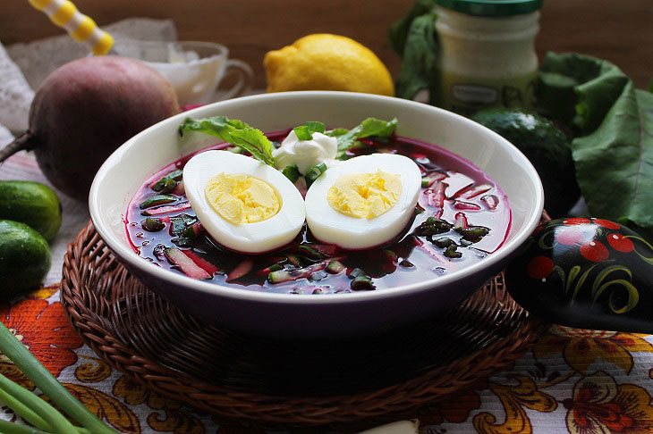 Cold beetroot with ham - a delicious summer soup