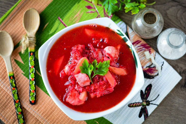 Borscht in a pan - a quick and affordable recipe for your favorite dish