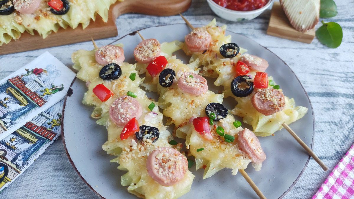 Macaroni on skewers – an original and budget appetizer