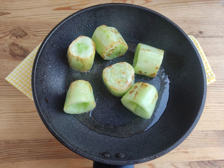 Fried cucumbers with eggs - an interesting and appetizing snack