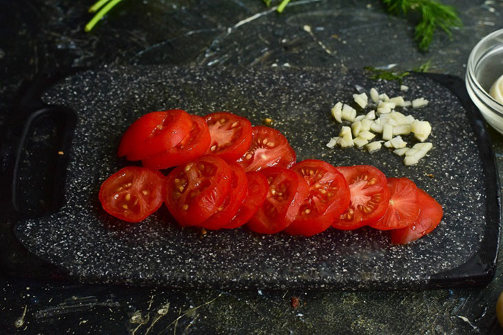 Oriental eggplant - a beautiful and mouth-watering appetizer