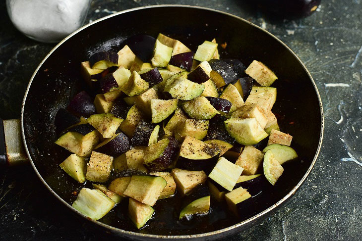 Eggplants in Belarusian - a delicious and original snack