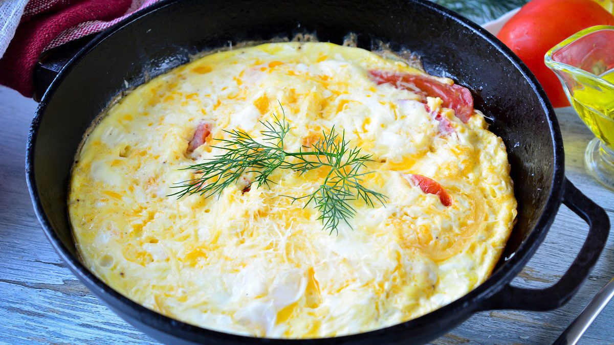 Summer omelet on sour cream – tender and fragrant