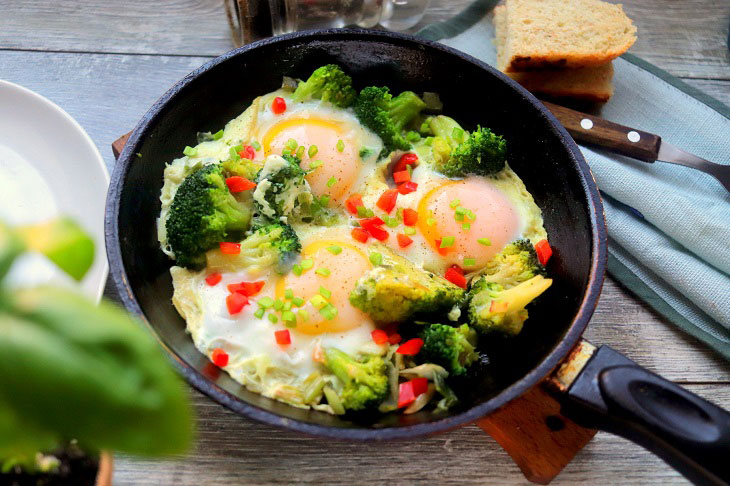 Broccoli scrambled eggs - a great breakfast recipe