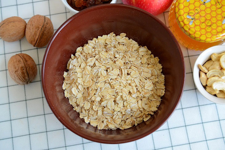 Oatmeal "Cleopatra's Breakfast" - fast, healthy and tasty