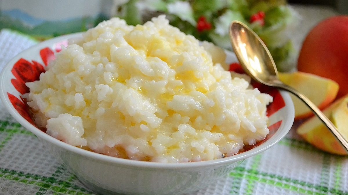 Rice porridge with condensed milk – a great breakfast dish