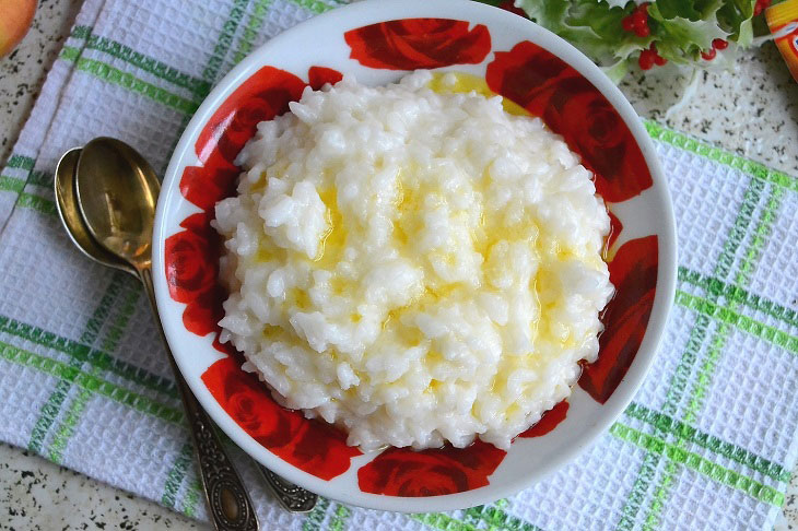 Rice porridge with condensed milk - a great breakfast dish