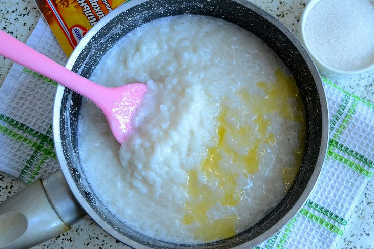 Rice porridge with condensed milk - a great breakfast dish