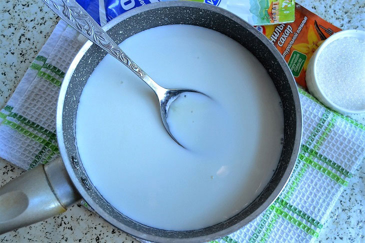 Rice porridge with condensed milk - a great breakfast dish