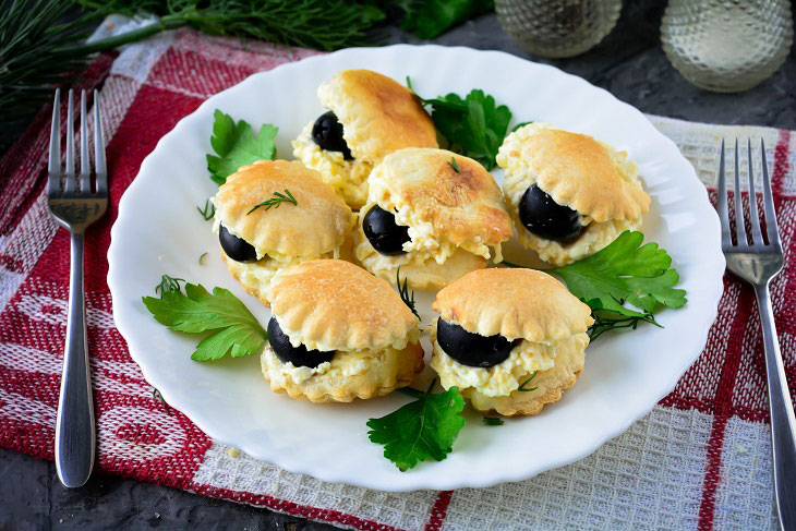 Snack "Black Pearl" - delicious, beautiful and festive