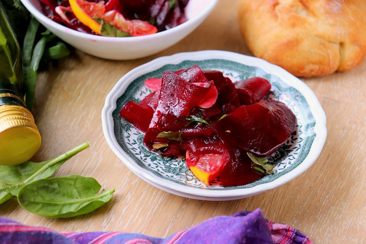 Pickled beets in Greek style - a delicious and interesting snack