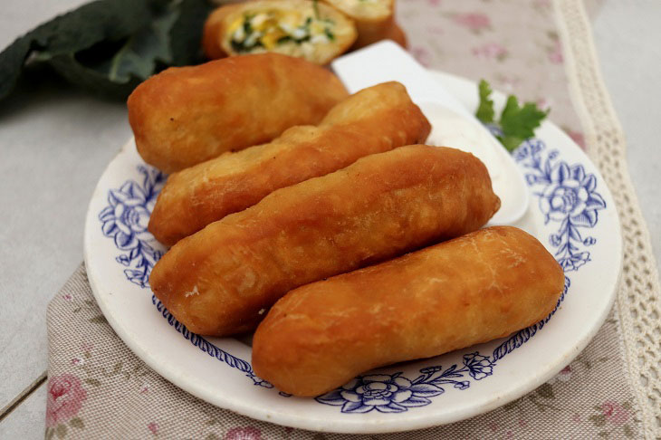 Egg and Onion Pies in a Frying Pan - A Delicious Recipe Without the Hassle