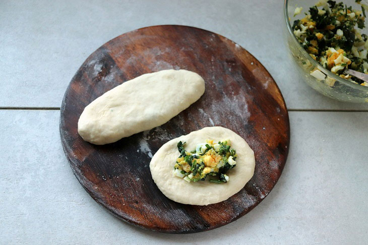 Egg and Onion Pies in a Frying Pan - A Delicious Recipe Without the Hassle