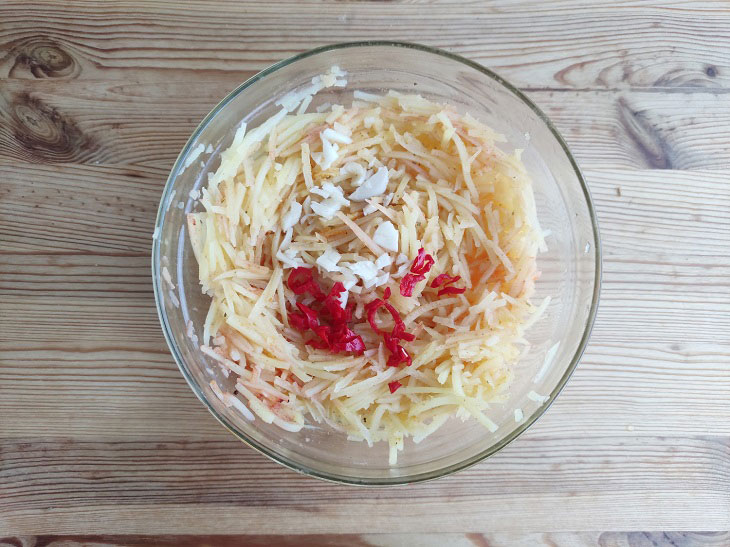 Korean-style potatoes - a savory and fragrant snack