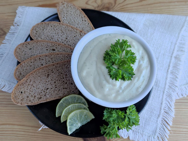 Greek pate "Taramasalata" - a simple and interesting snack