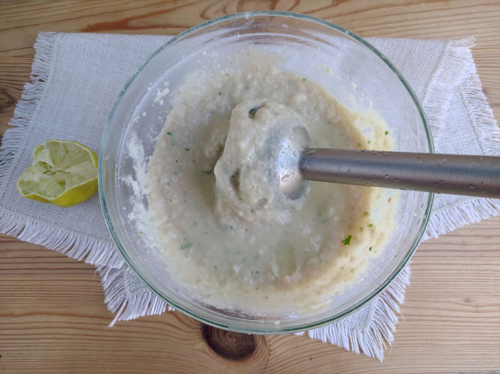 Greek pate "Taramasalata" - a simple and interesting snack