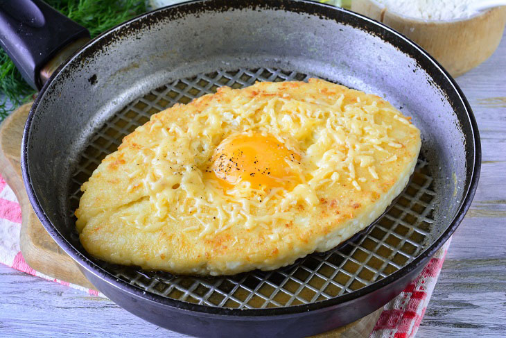 Lazy cottage cheese khachapuri in Adjarian - fast, tasty and satisfying