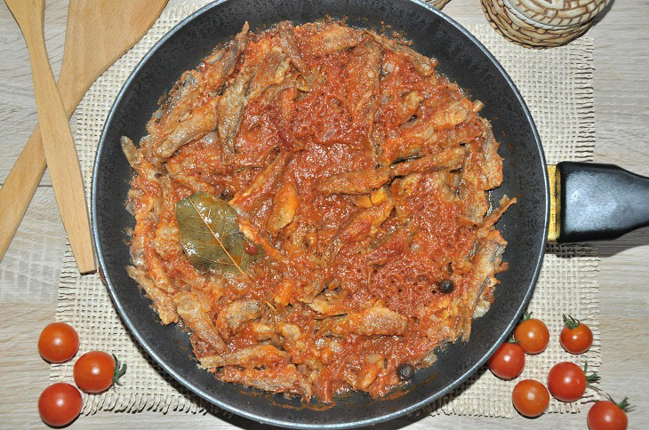 Gobies in Odessa-style tomato sauce - tastier than store-bought canned food