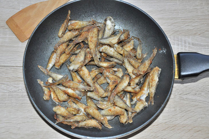 Gobies in Odessa-style tomato sauce - tastier than store-bought canned food