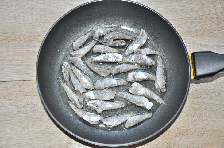 Gobies in Odessa-style tomato sauce - tastier than store-bought canned food