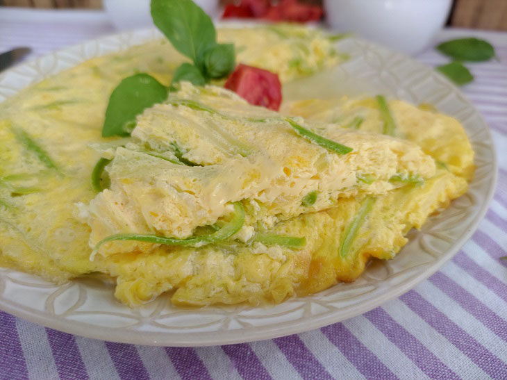 Omelet with zucchini - a tender and tasty summer dish