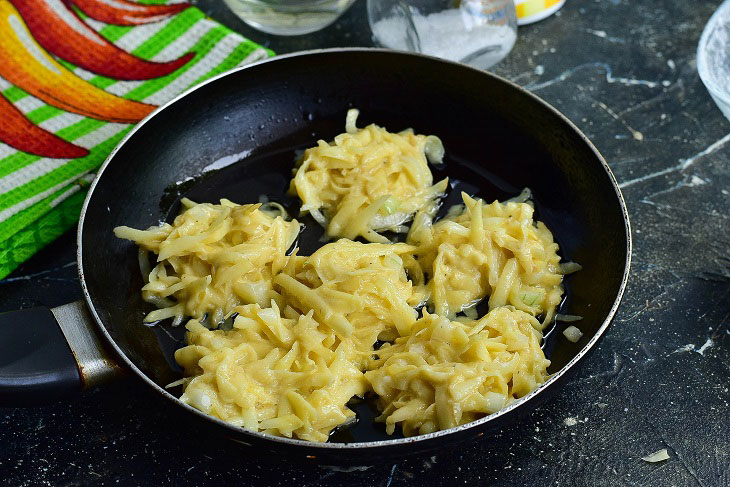 Potato pancakes "Kremzliki" - delicious and unusual