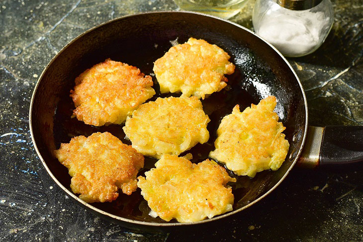 Lviv tsybulniki - a tasty and budget snack