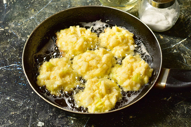 Lviv tsybulniki - a tasty and budget snack