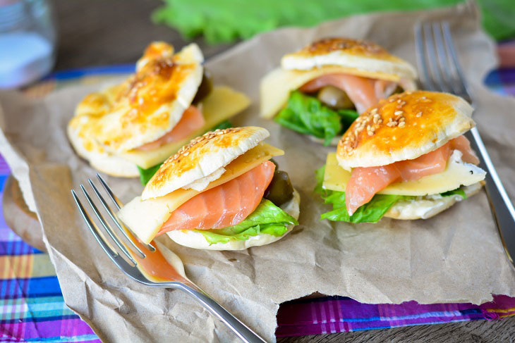 Snack "Shells" with red fish - bright and festive