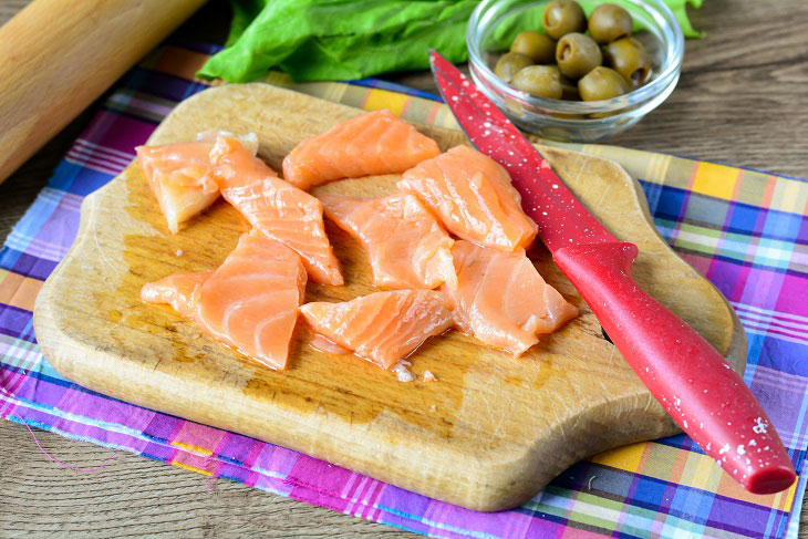 Snack "Shells" with red fish - bright and festive