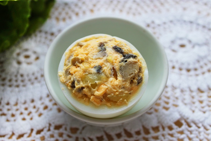 Stuffed eggs "Borovichki" - an original appetizer for the holiday