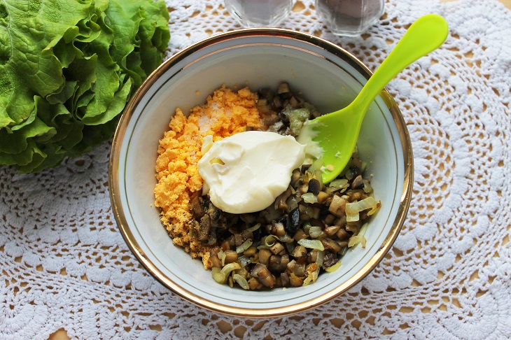 Stuffed eggs "Borovichki" - an original appetizer for the holiday