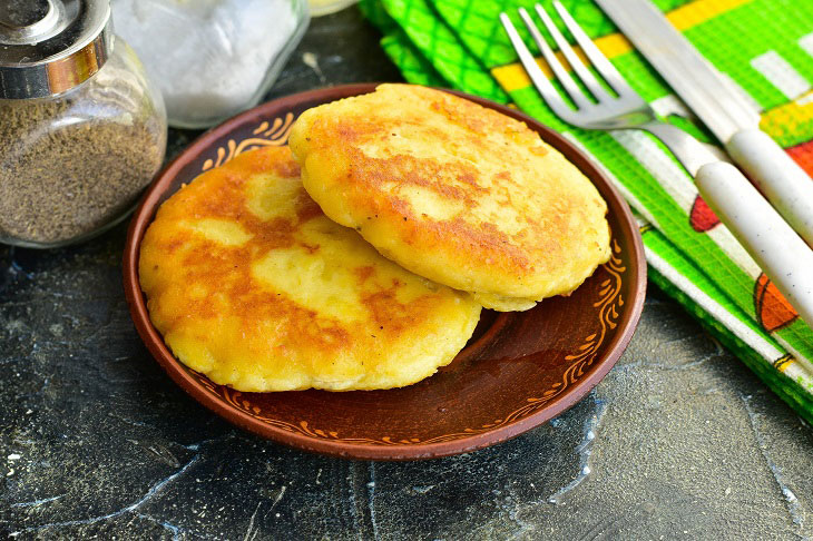 Potato cake with meat - a quick and tasty recipe