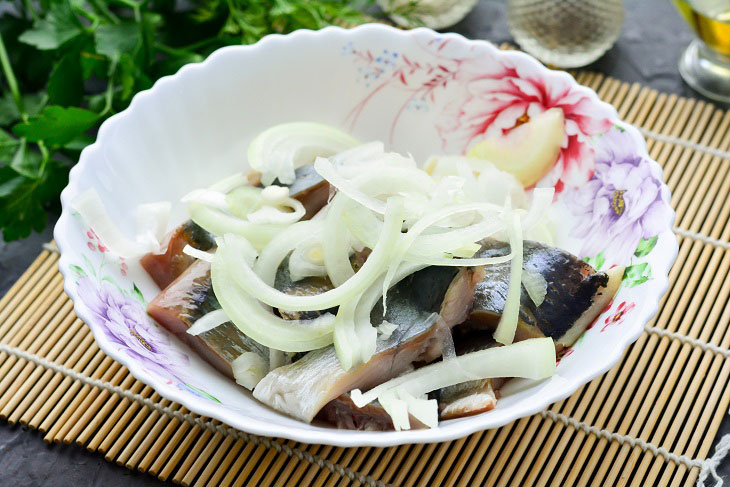 Korean herring - a spicy and original snack