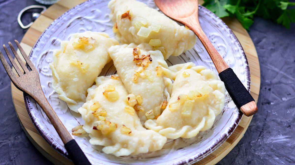 Lean dumplings with potatoes – hearty and appetizing
