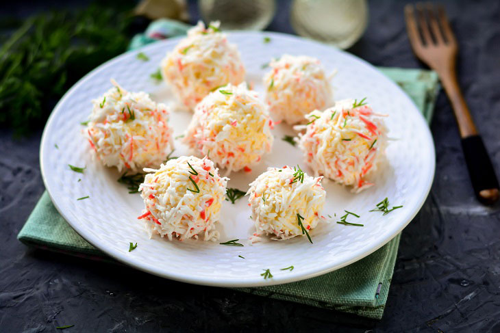Crab balls with cheese - an original snack in a hurry