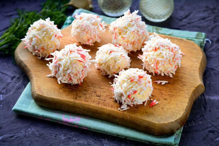 Crab balls with cheese - an original snack in a hurry