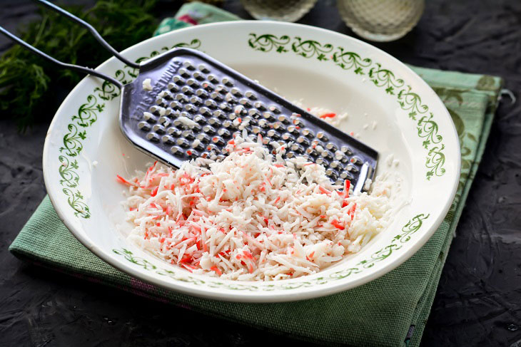 Crab balls with cheese - an original snack in a hurry