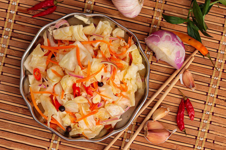 Pickled cabbage in Korean - delicious, fragrant and crispy