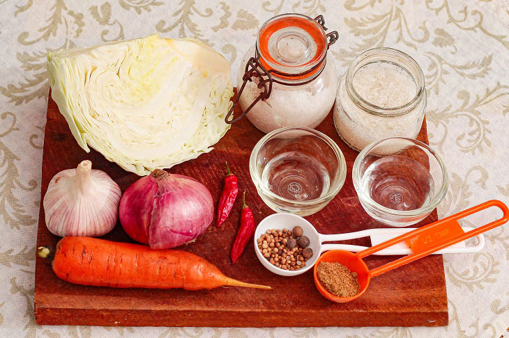 Pickled cabbage in Korean - delicious, fragrant and crispy