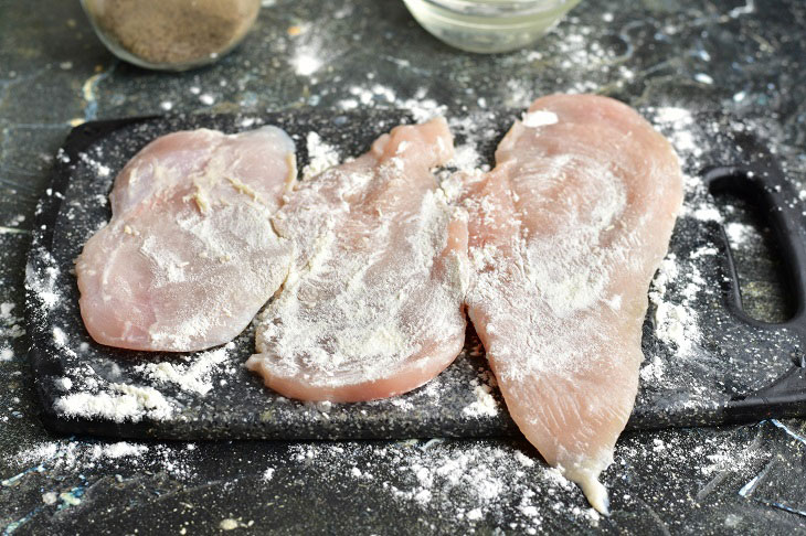 Chops in garlic batter - juicy and spicy