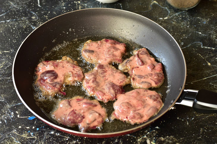 Chicken liver fritters - a tender and satisfying dish