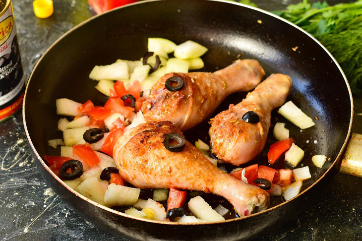 Moroccan chicken - a delicious and festive dish