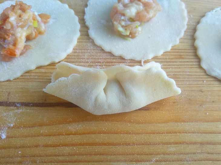 How to cook Chinese dumplings - a proven recipe