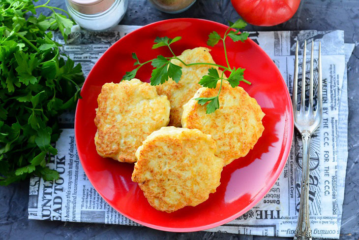 Chicken cutlets "Lakomka" - tender and airy