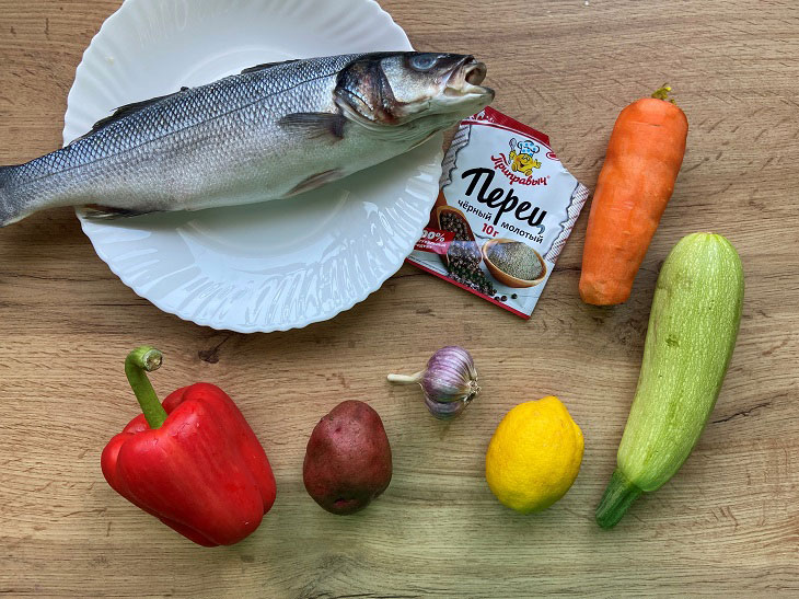 Pike perch with vegetables in foil - an excellent fish dish