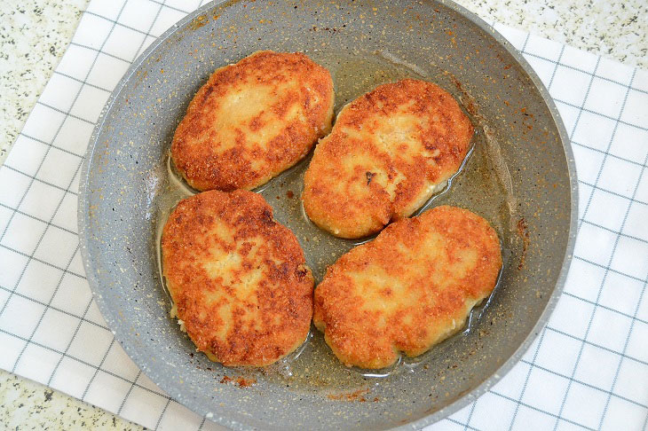 Cutlets "Nezhenka" from pollock fillet - tasty, healthy and low-calorie