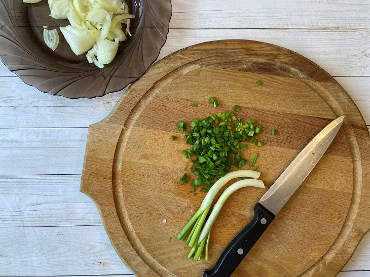 Funchoza with chicken and vegetables - simple, fast and tasty